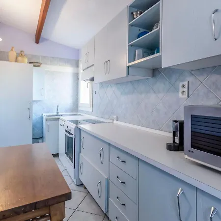 Apartment L'olivastre By Interhome Le Lavandou